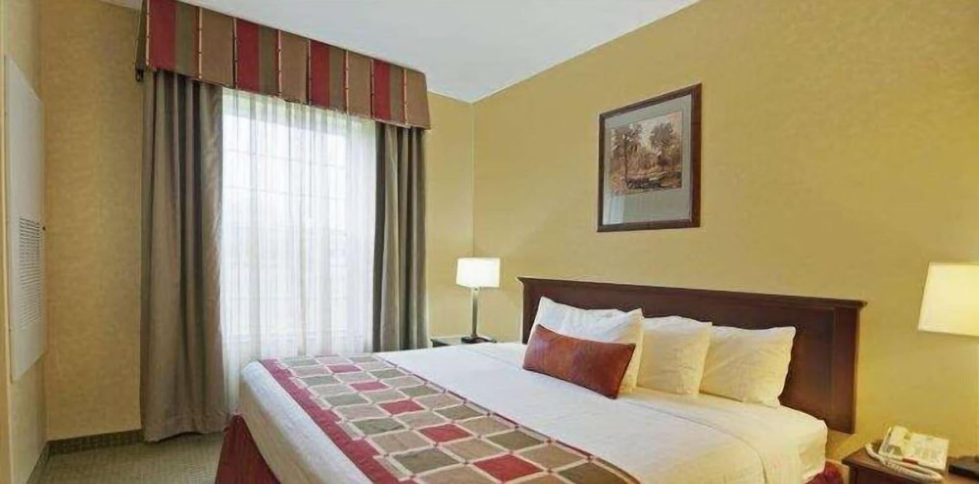 Best Western Plus Ticonderoga Room photo