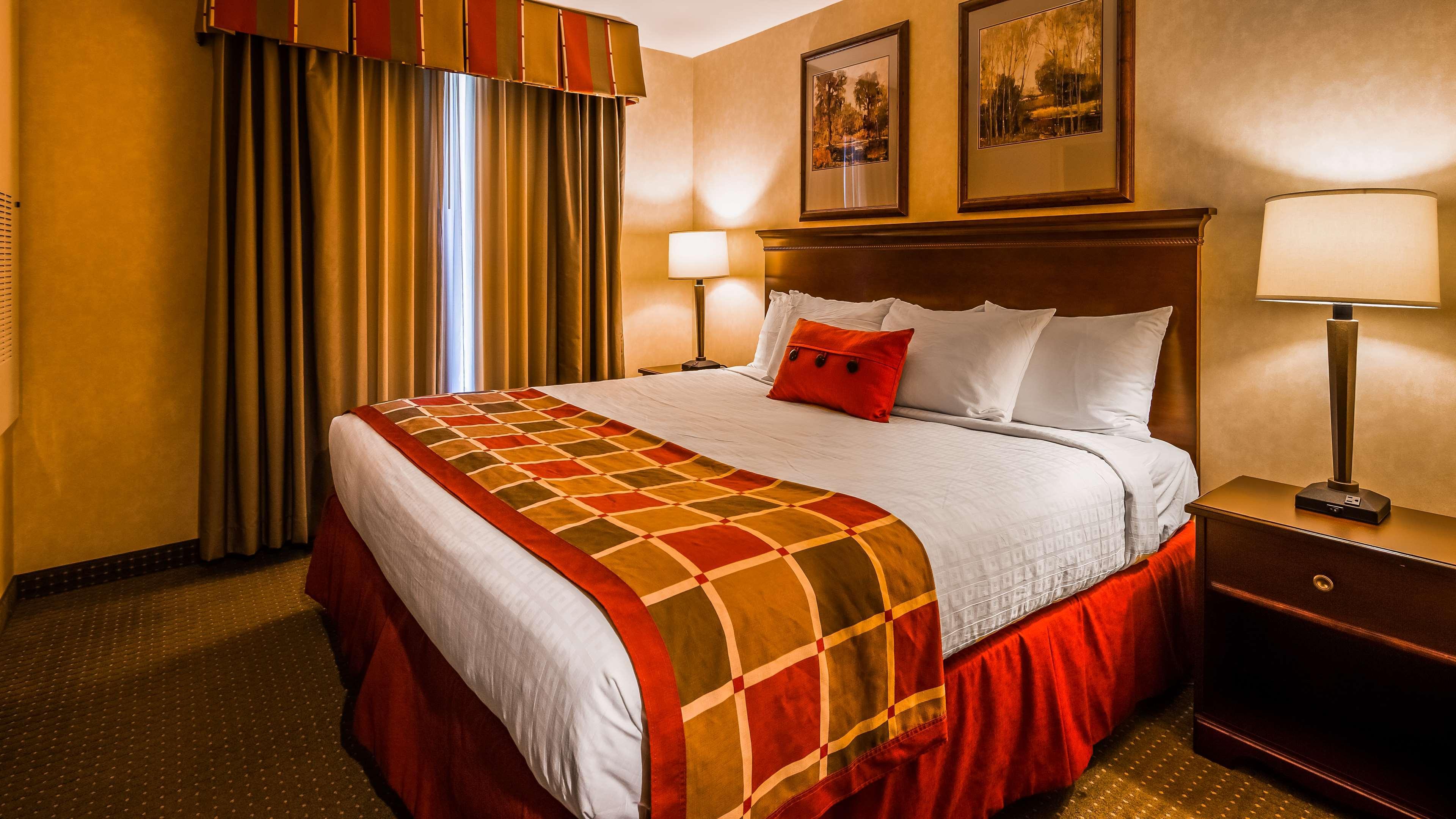Best Western Plus Ticonderoga Exterior photo